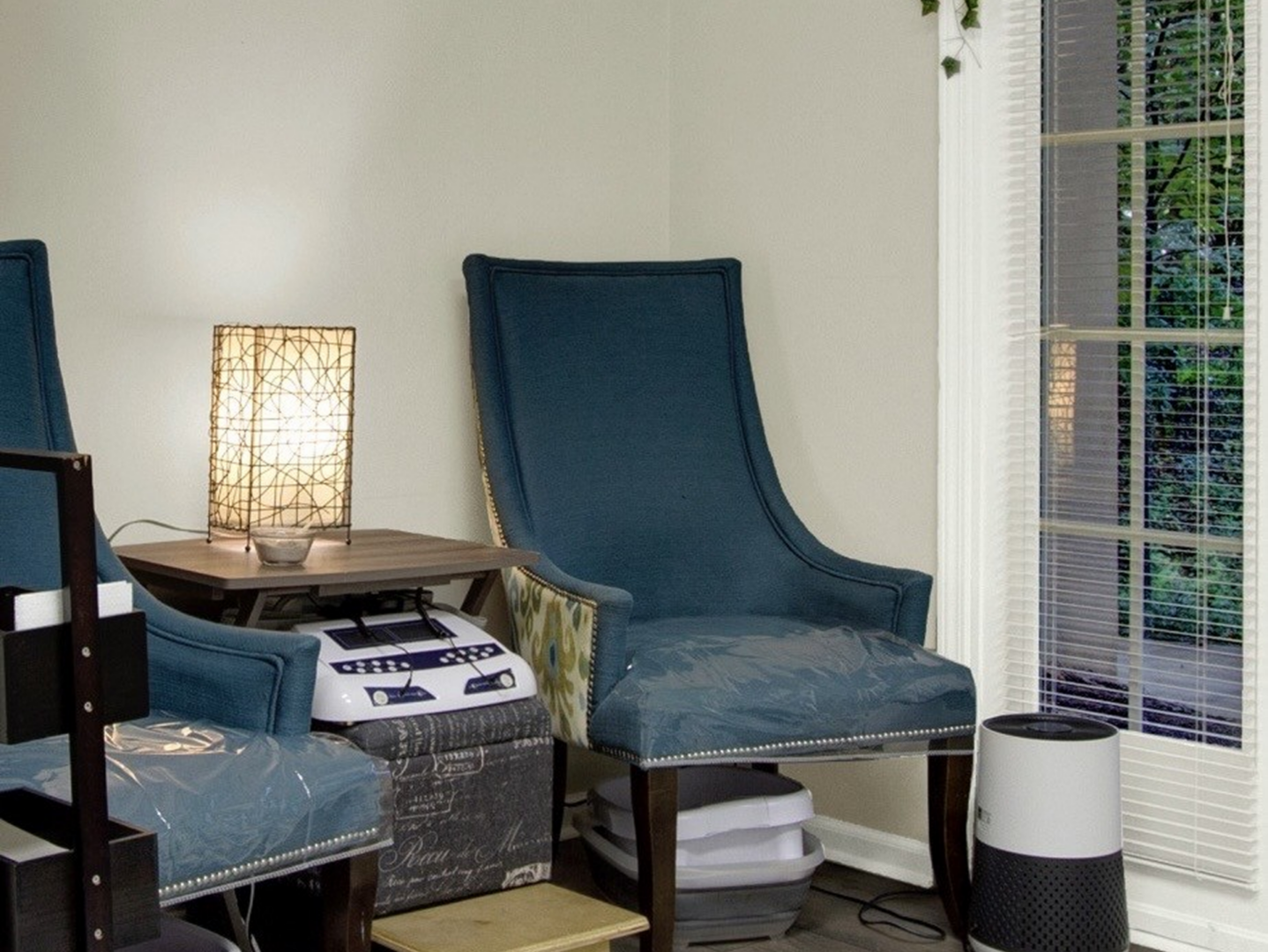 Blue chairs with lamp in living room